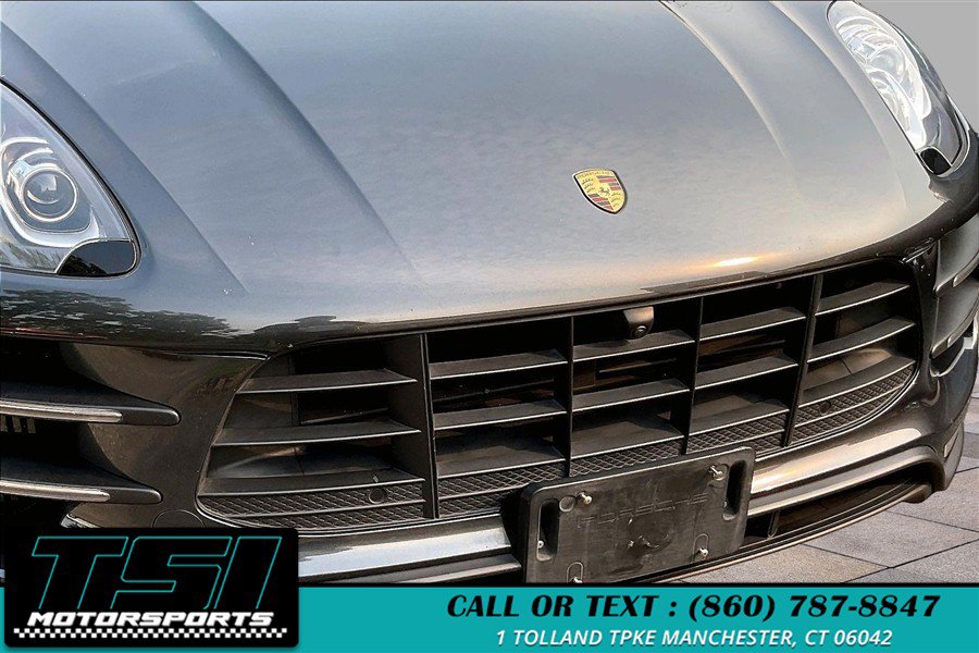 Used 2017 Porsche Macan Turbo AWD/4WD image 28