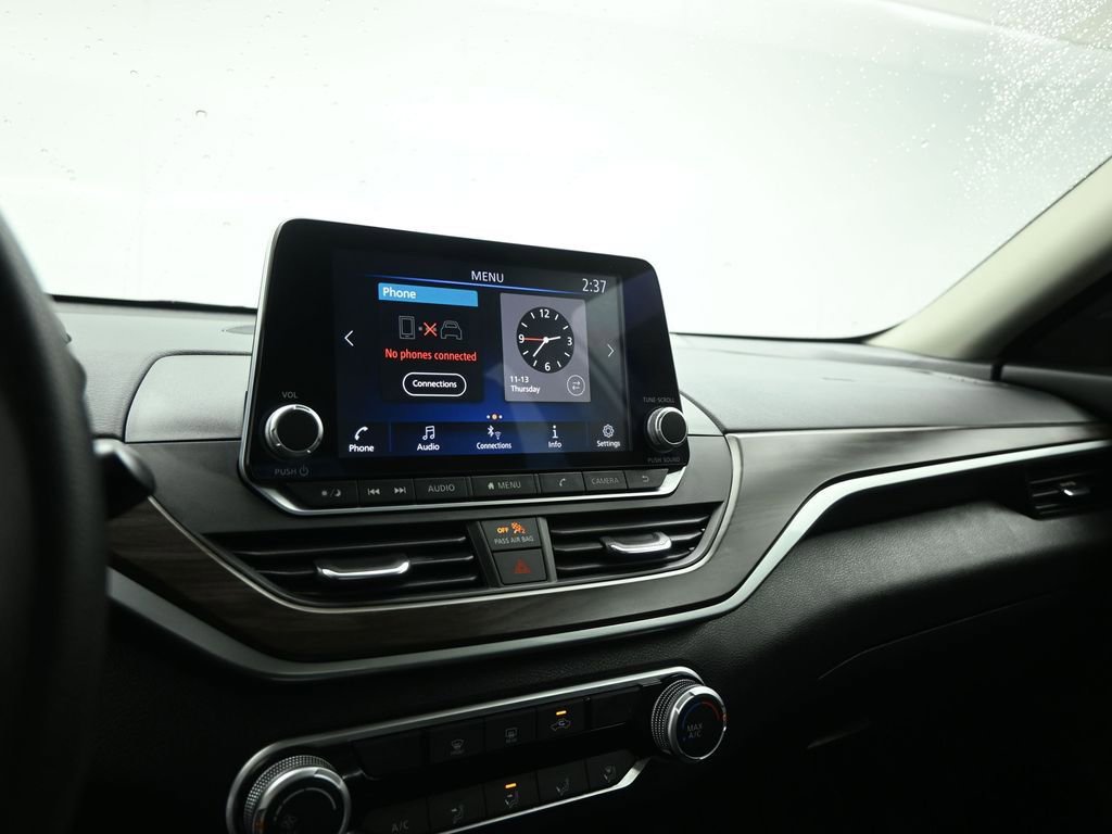 Used 2023 Nissan Altima 2.5 SV image 15