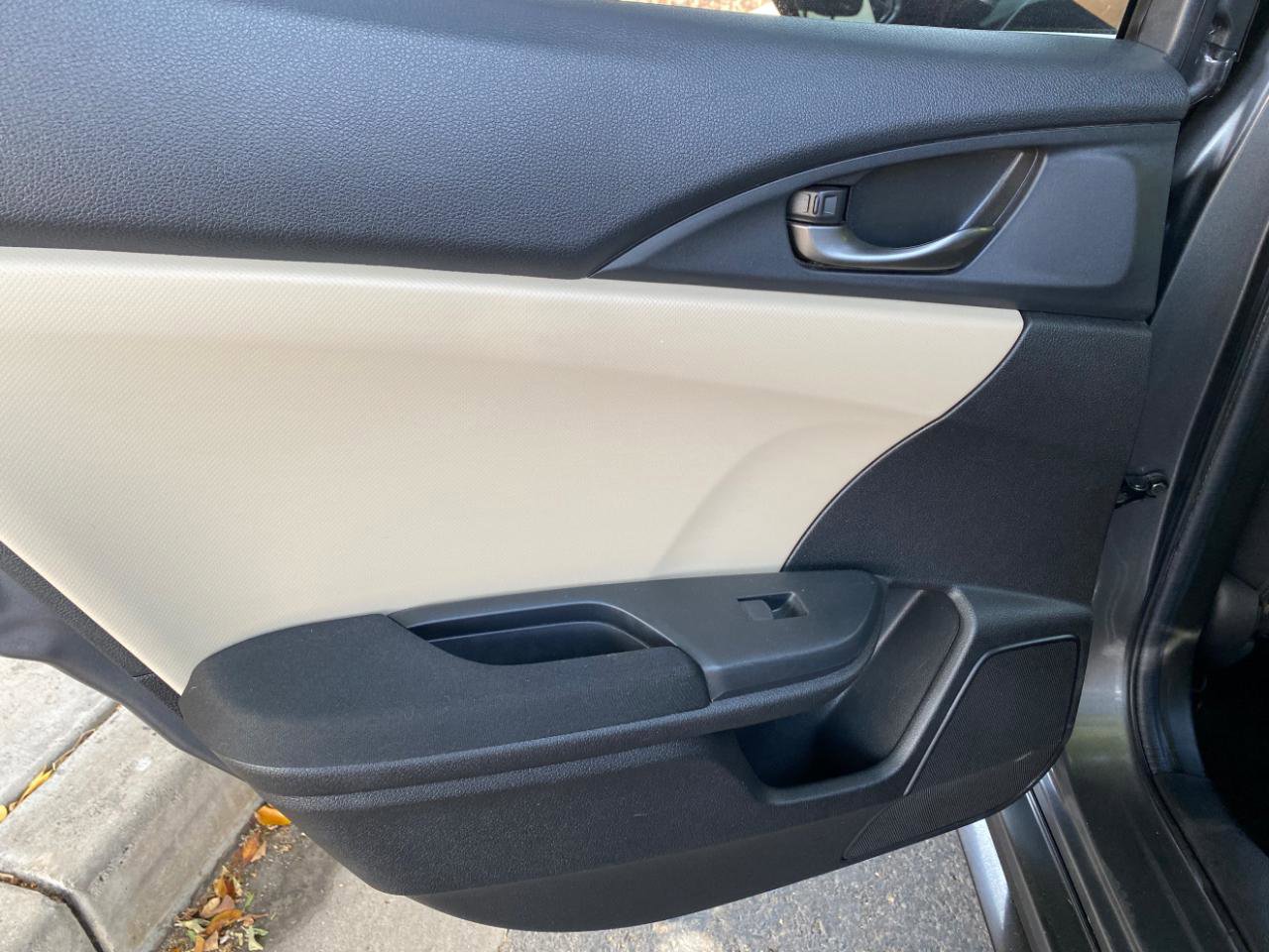 Used 2017 Honda Civic Sport image 28