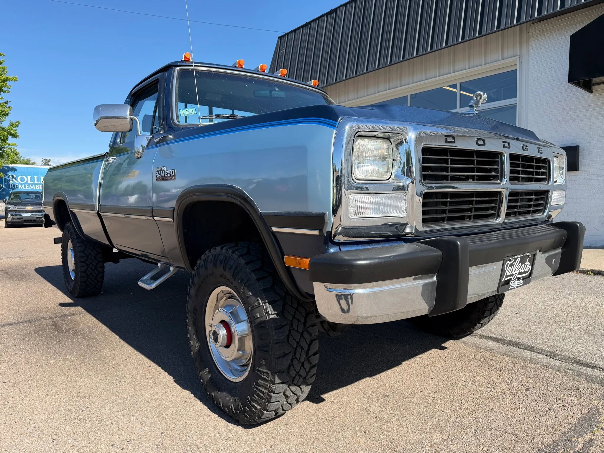 Used 1993 Dodge D/W Truck 250 AWD/4WD image 2