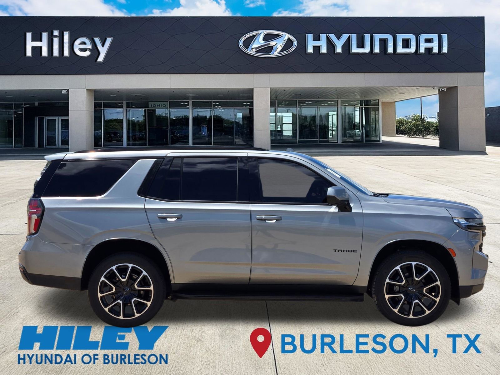 Used 2023 Chevrolet Tahoe RST AWD/4WD image 3