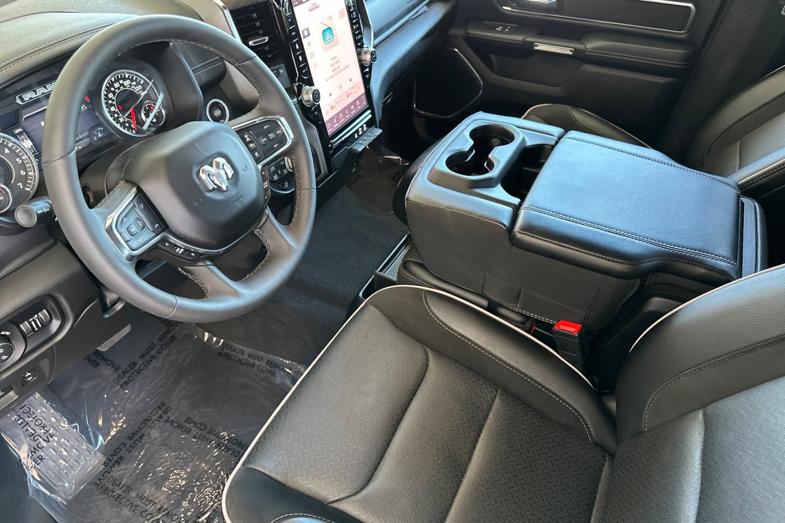 Used 2025 RAM 1500 Laramie image 10