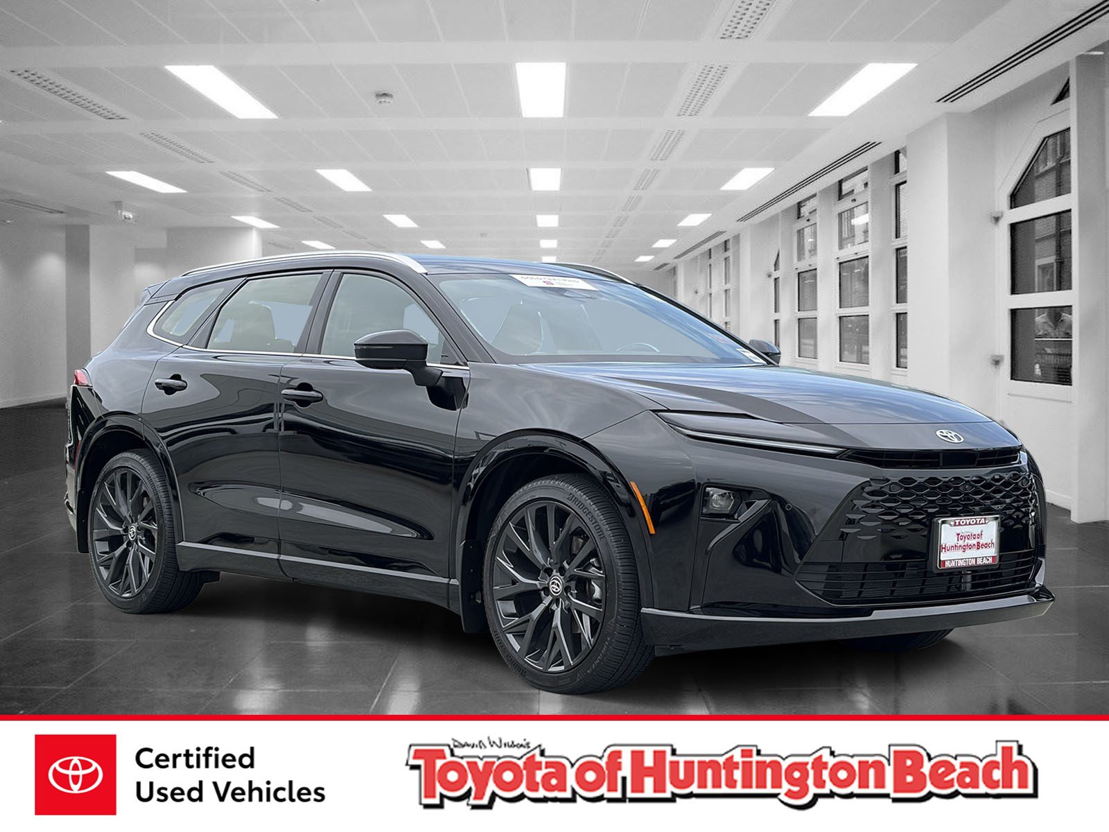 Certified 2025 Toyota Crown Signia w/ Advanced Technology Package AWD/4WD image 1