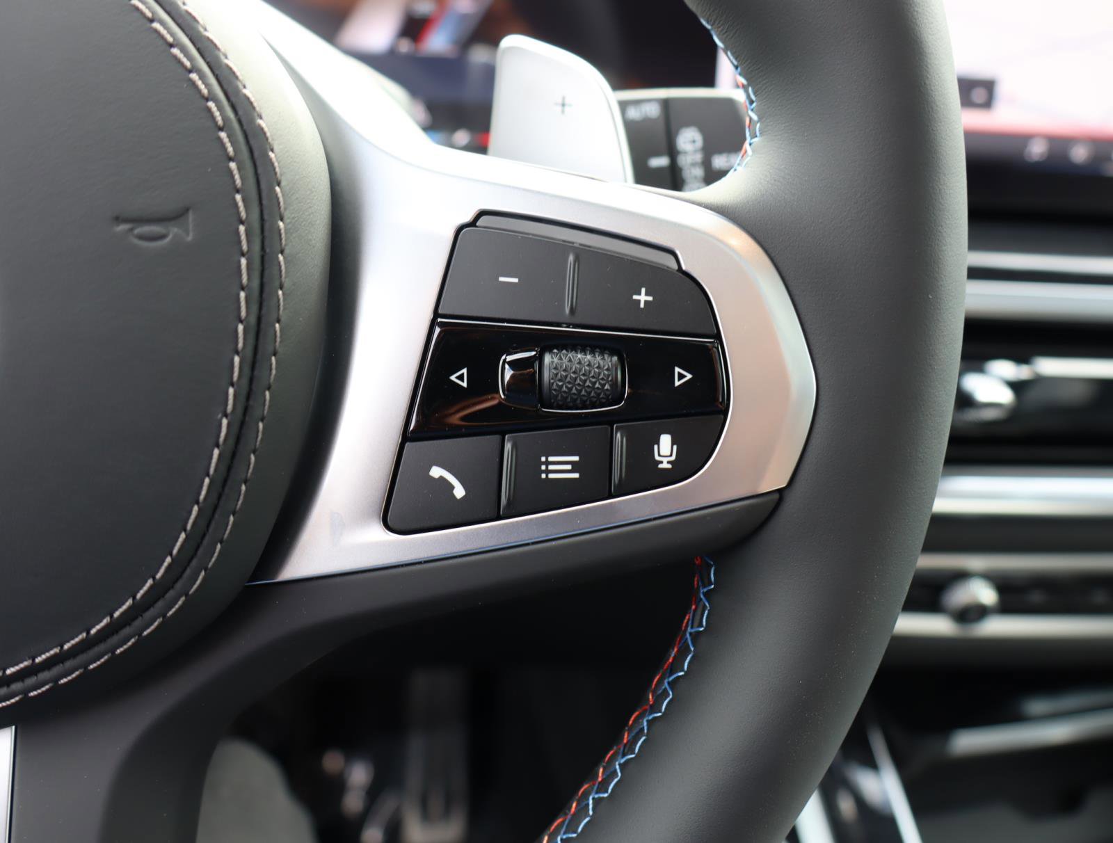 New 2026 BMW X7 M60i image 30