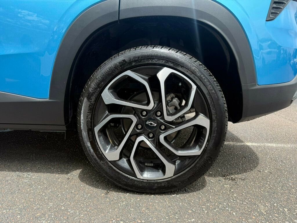 Used 2025 Chevrolet Trax RS w/ Sunroof Package image 10