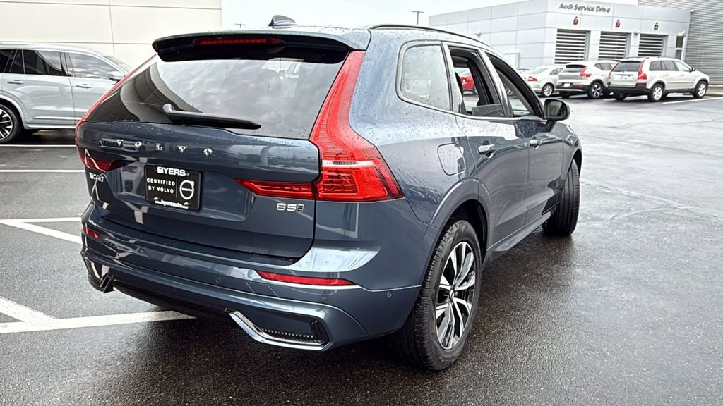Certified 2025 Volvo XC60 B5 Plus w/ Climate Package image 3
