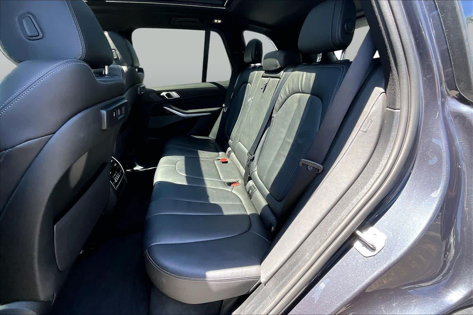 Used 2021 BMW X5 xDrive45e w/ Premium Package AWD/4WD image 21
