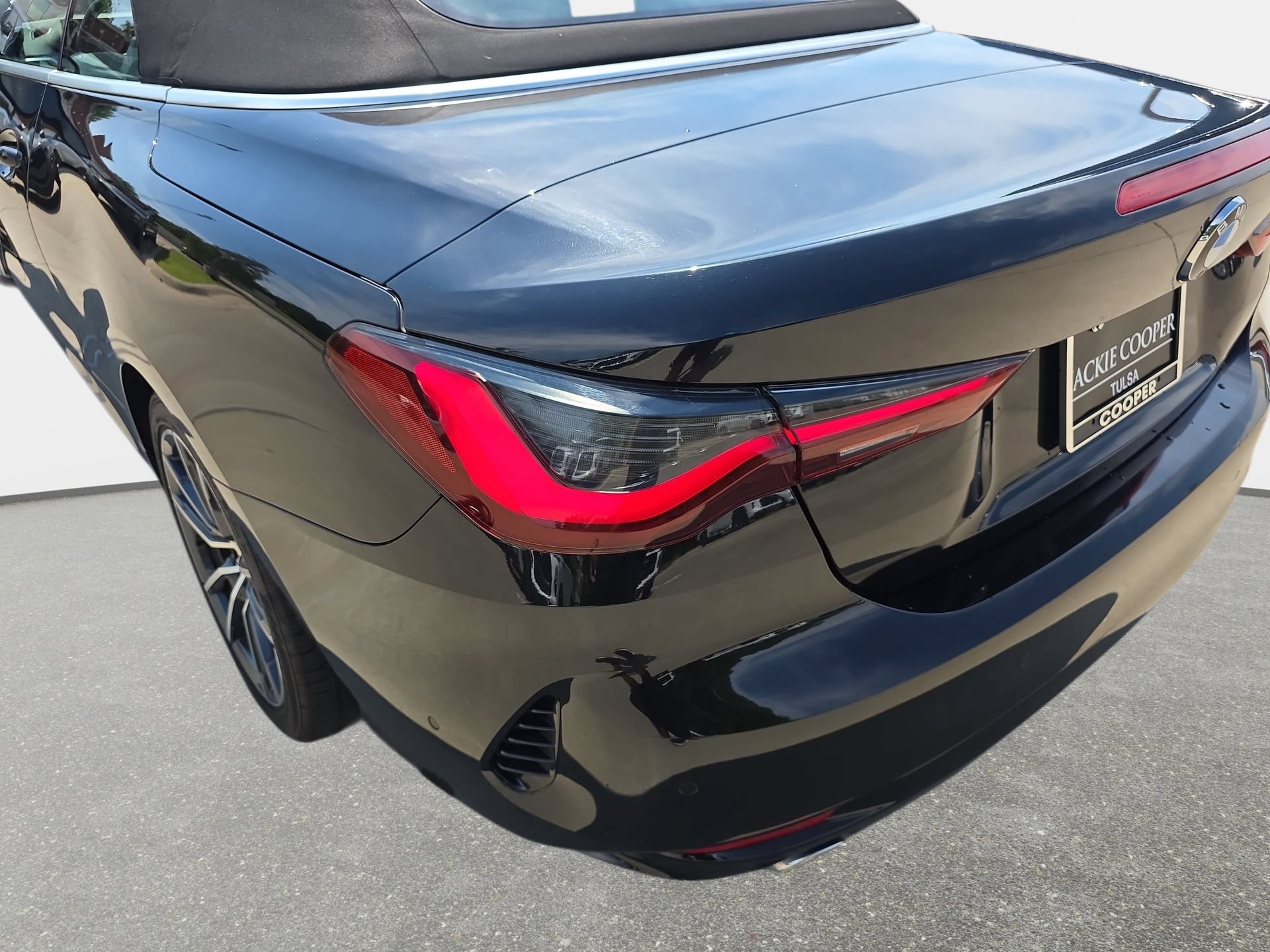 Used 2025 BMW 430i Convertible RWD image 31