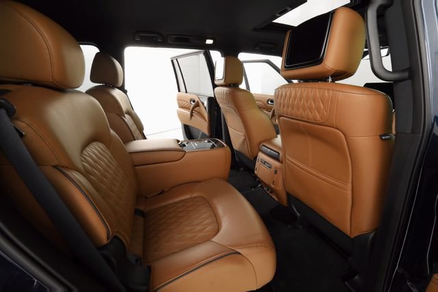 Used 2024 INFINITI QX80 Sensory image 18