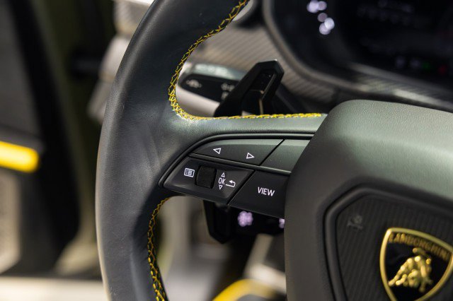 Used 2023 Lamborghini Urus Performante image 44