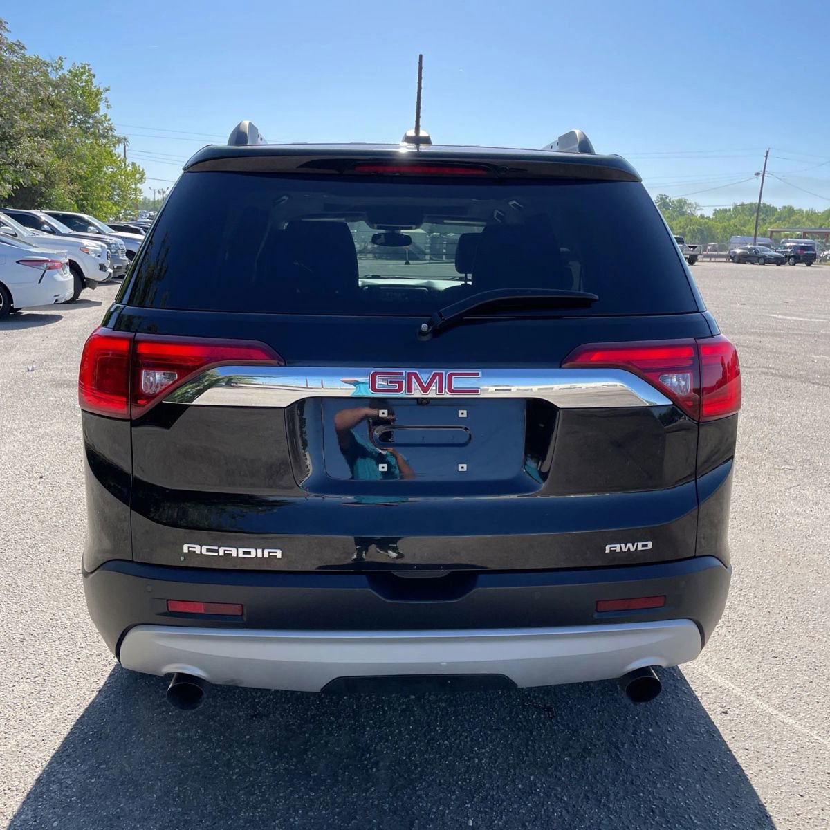 Used 2017 GMC Acadia SLT image 4