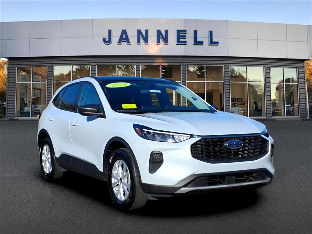 Used 2025 Ford Escape Active w/ Tech Pack #1 image 4