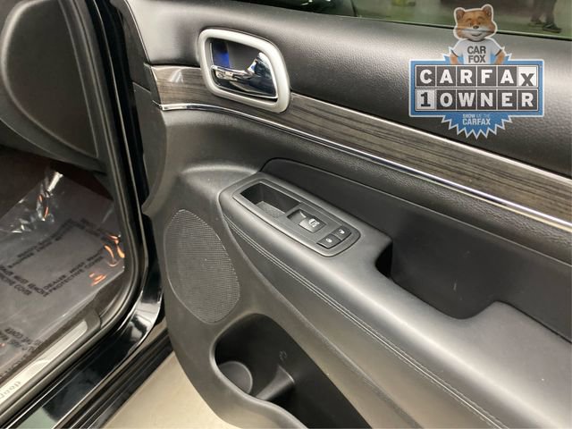 Used 2018 Jeep Grand Cherokee Overland image 27