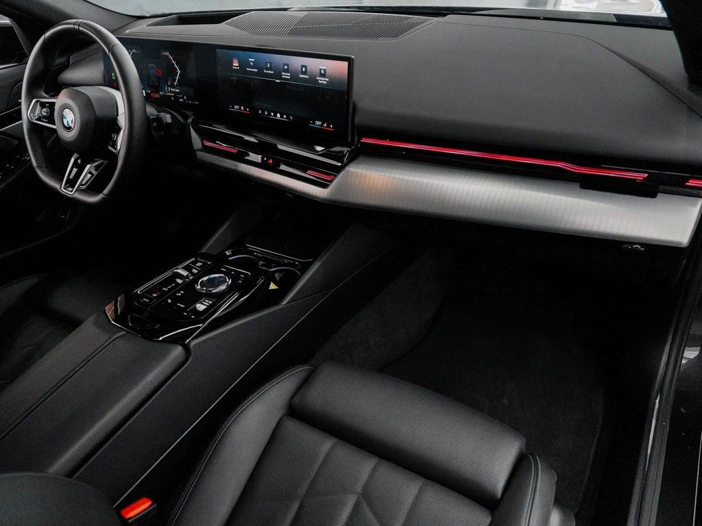 Used 2026 BMW 530i xDrive image 36