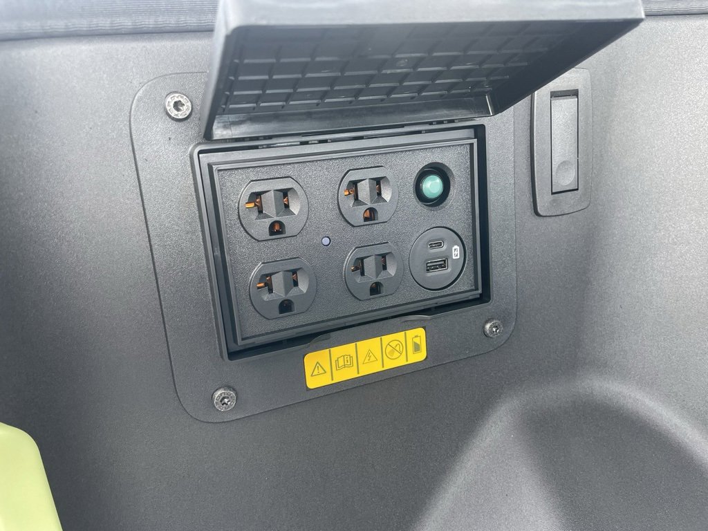 New 2025 Ford F150 Lightning Flash image 28