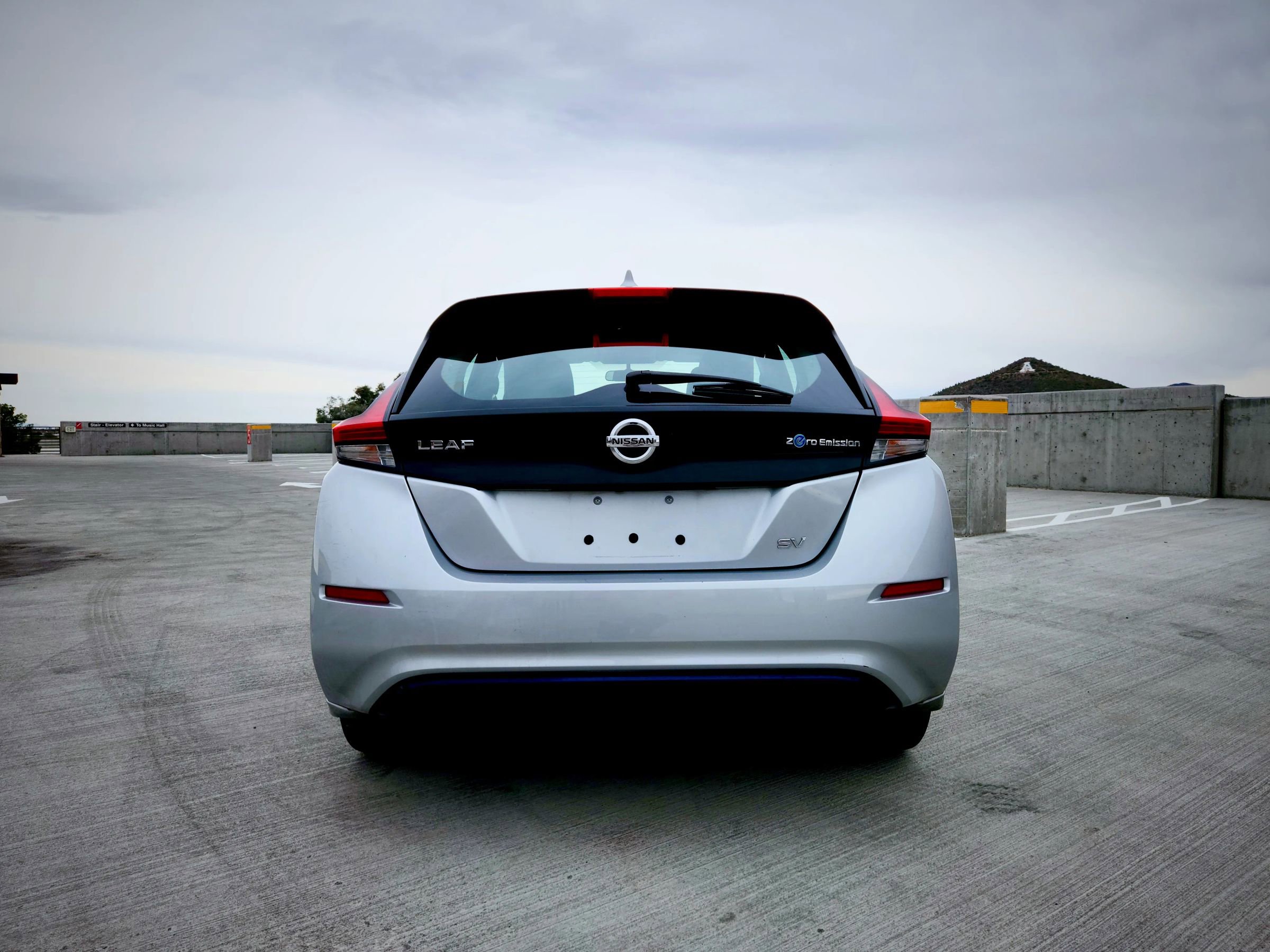 Used 2018 Nissan Leaf SV FWD image 4