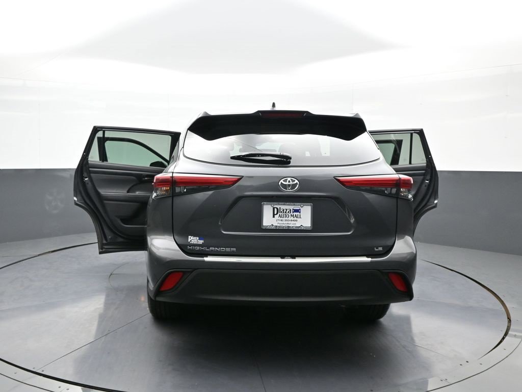 Certified 2023 Toyota Highlander L image 48
