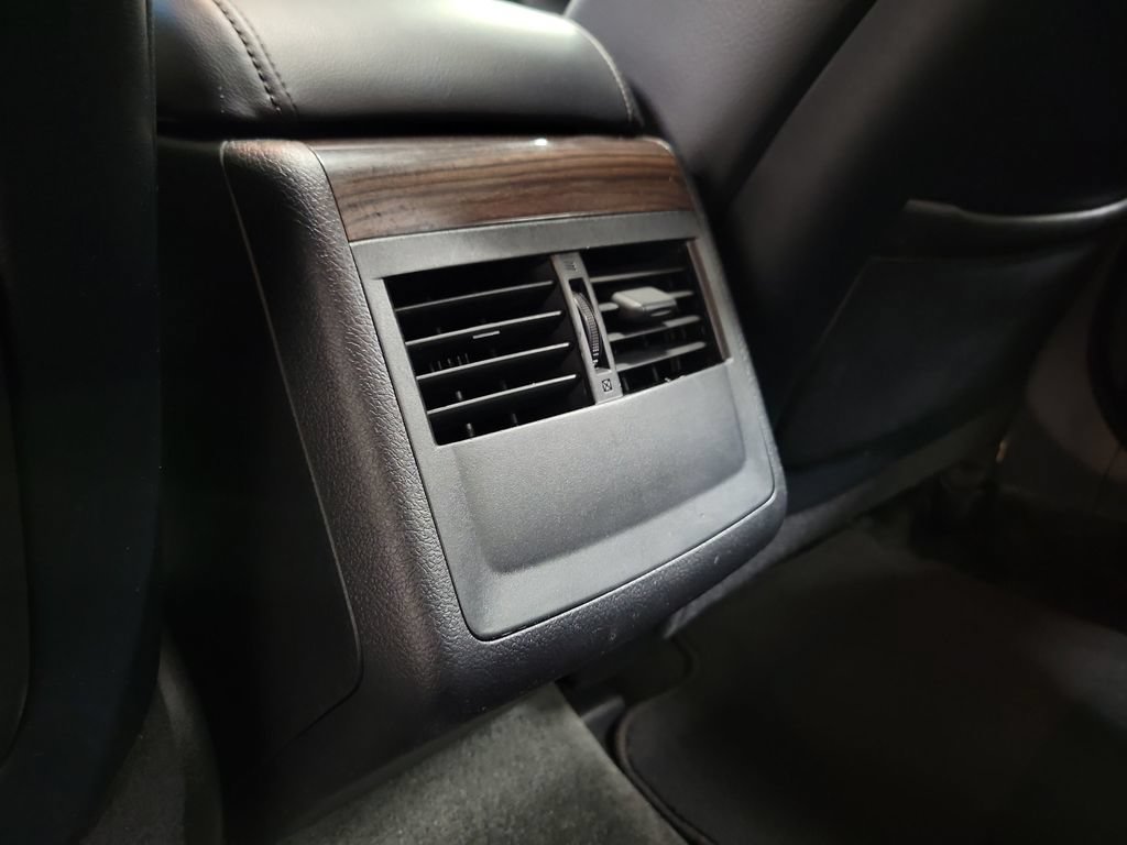 Used 2013 Toyota Avalon XLE Touring FWD image 31