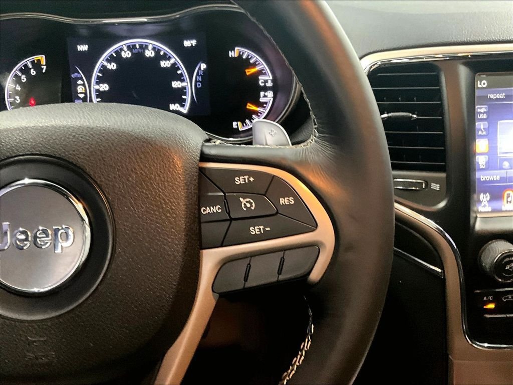 Used 2017 Jeep Grand Cherokee Limited AWD/4WD image 24