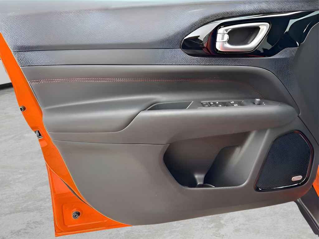 New 2026 Jeep Compass Trailhawk w/ Sun, Sound & Navigation Group image 24