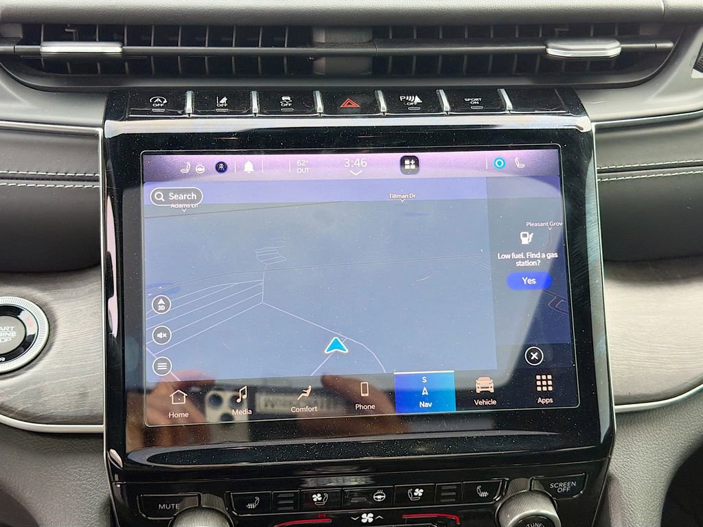 Used 2021 Jeep Grand Cherokee L Overland w/ Luxury Tech Group IV image 36