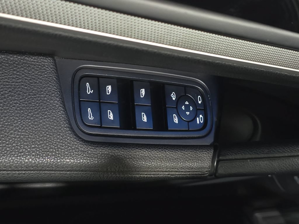 Certified 2024 Porsche Cayenne S AWD/4WD image 21