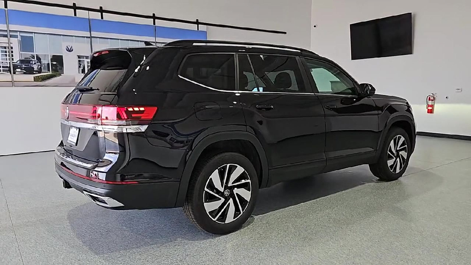 New 2026 Volkswagen Atlas SE FWD image 9
