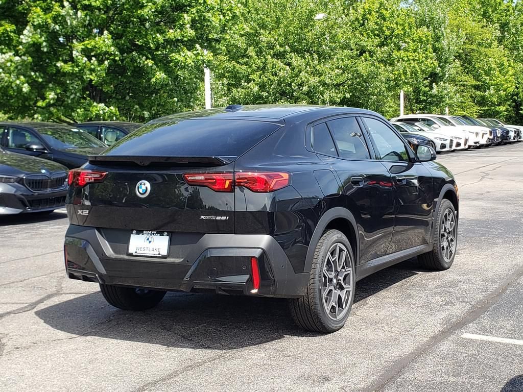 New 2026 BMW X2 xDrive28i w/ Technology Package AWD/4WD image 4
