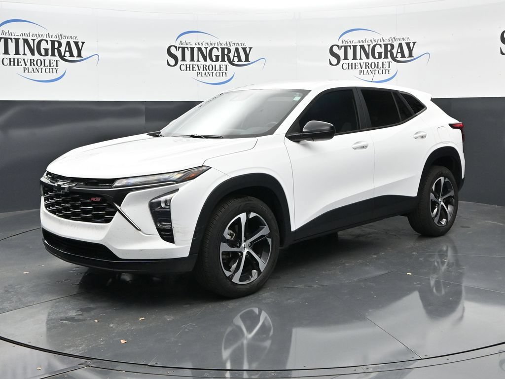 Used 2024 Chevrolet Trax RS FWD image 3