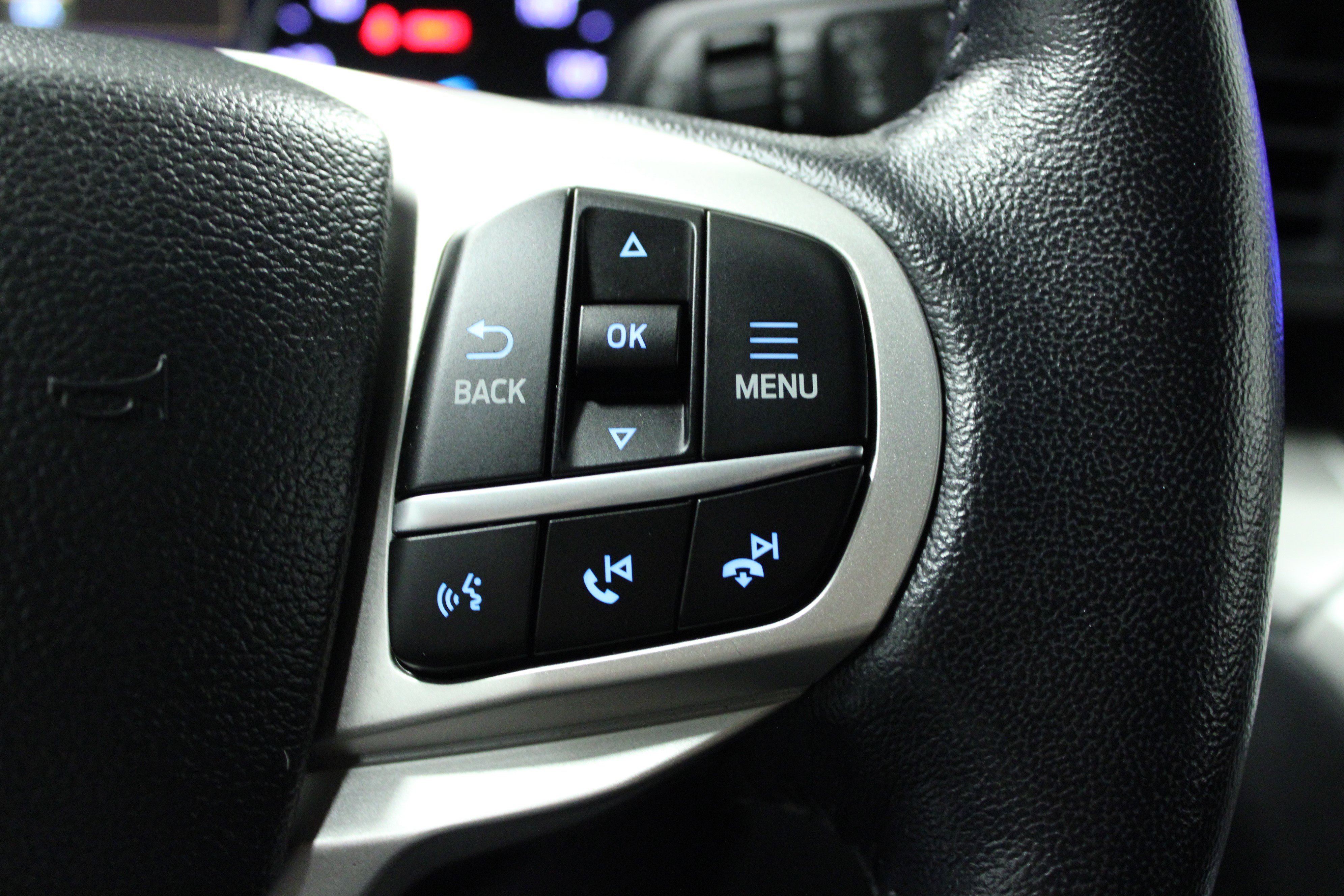 Used 2023 Ford Explorer XLT image 22