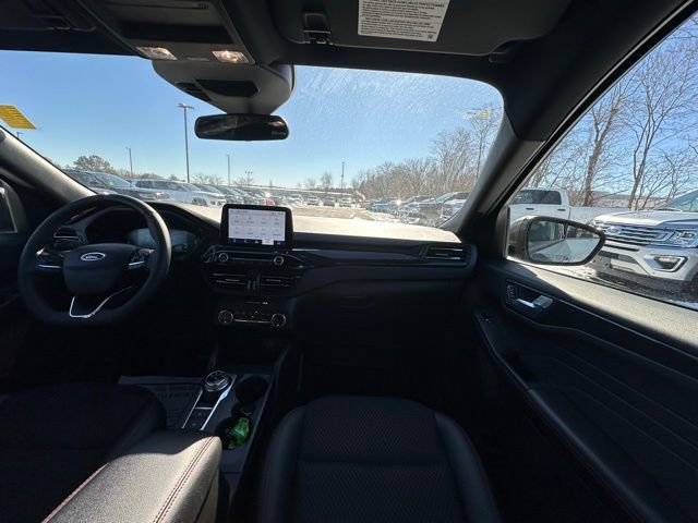 Used 2025 Ford Escape ST-Line w/ Equipment Group 301A image 28