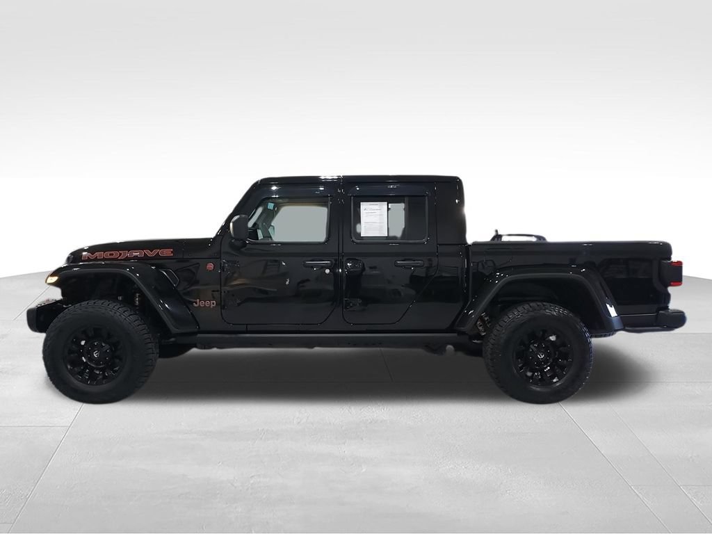 Used 2025 Jeep Gladiator Mojave AWD/4WD image 5
