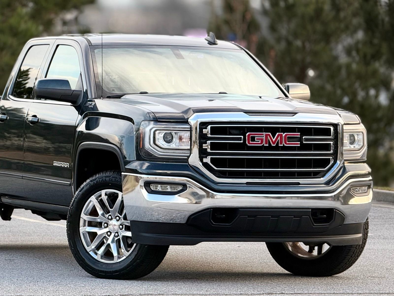 Used 2017 GMC Sierra 1500 SLE w/ SLE Value Package AWD/4WD image 44