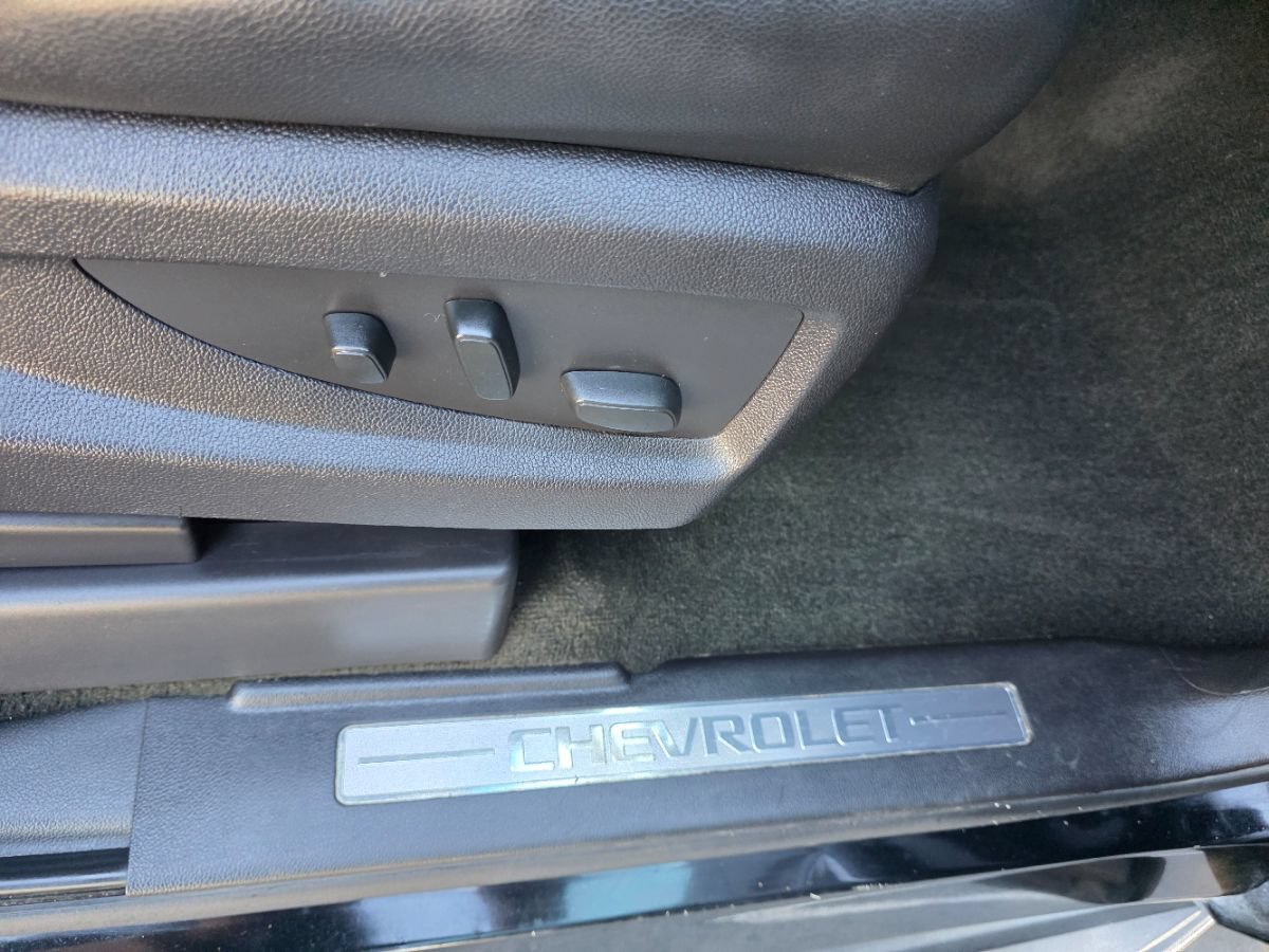 Used 2017 Chevrolet Tahoe Premier AWD/4WD image 35