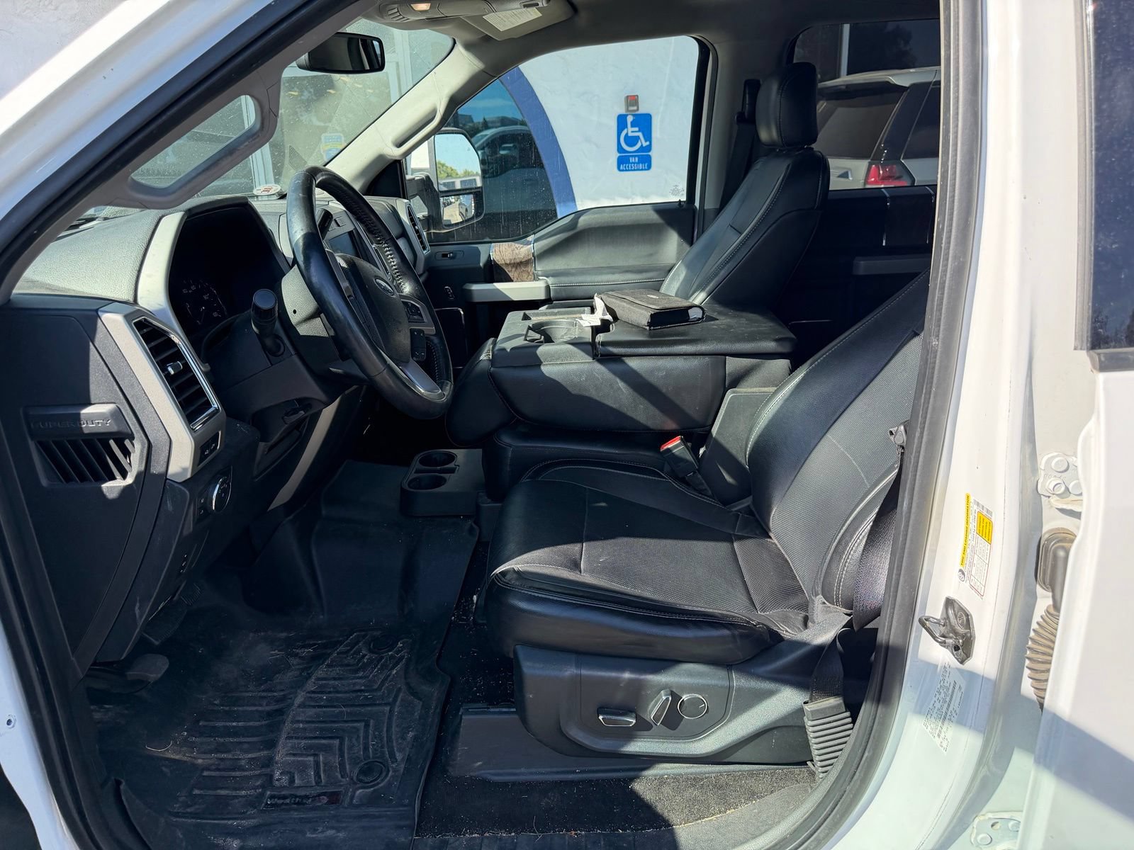 Certified 2018 Ford F250 Lariat w/ Lariat Value Package AWD/4WD image 10