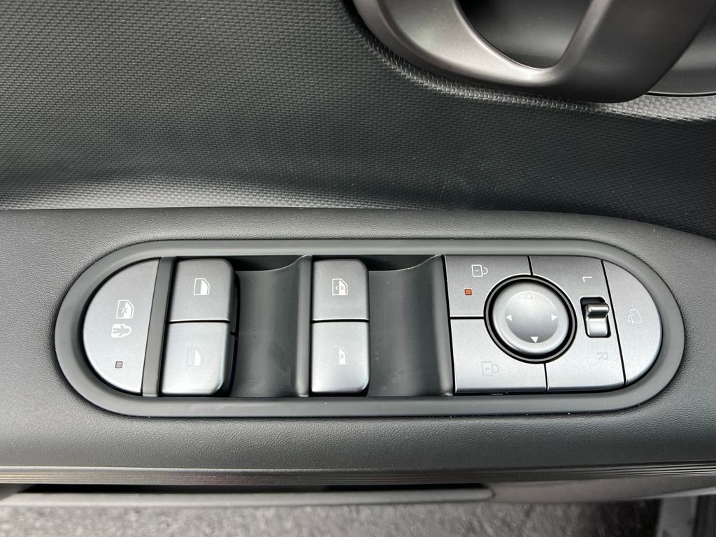 Used 2025 Hyundai Ioniq 5 SEL image 12