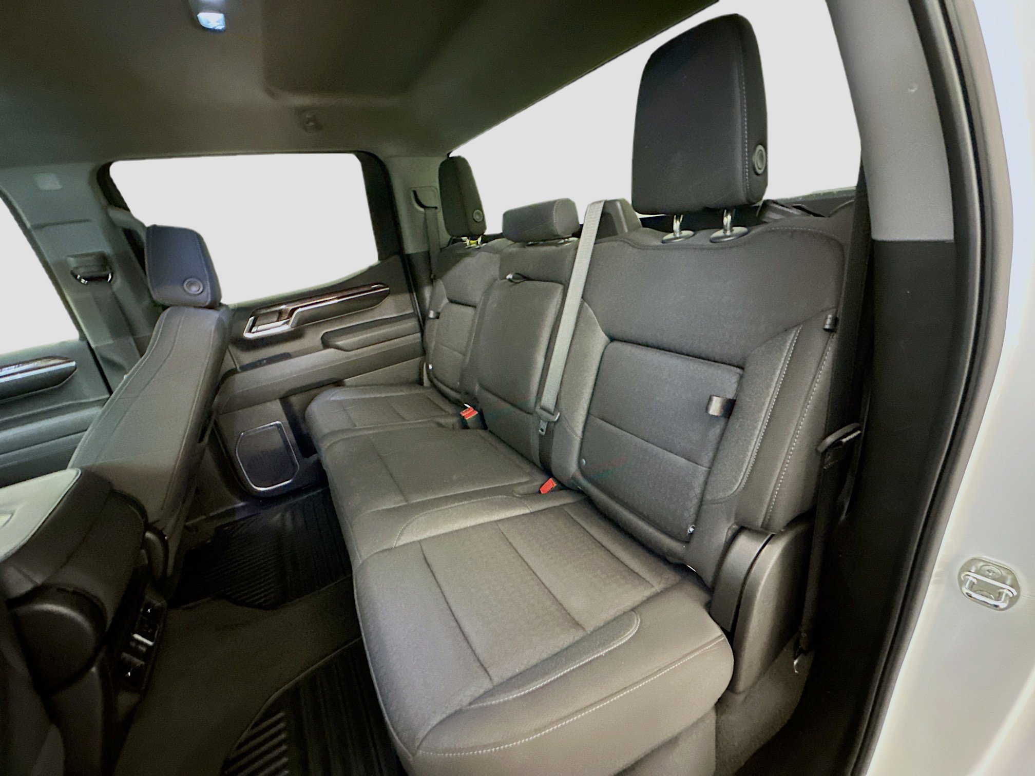 Used 2024 GMC Sierra 1500 Elevation image 29