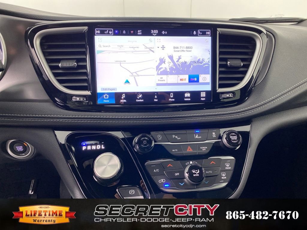 New 2026 Chrysler Pacifica Select image 23