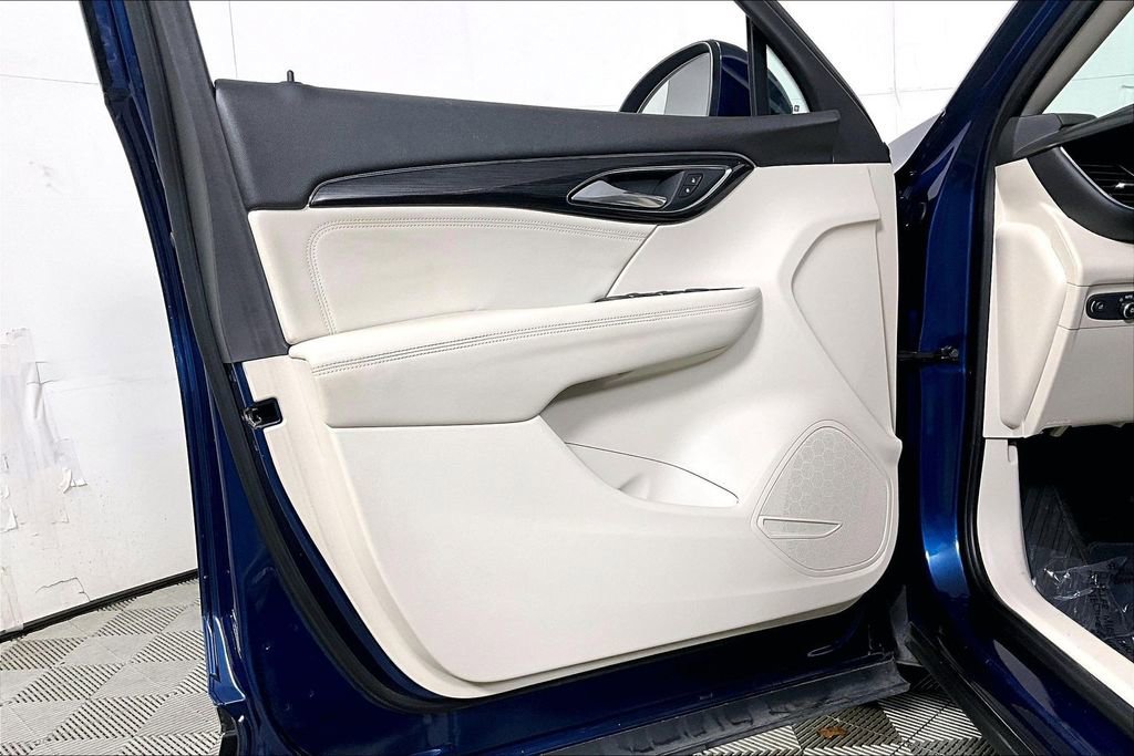 Used 2023 Buick Envision Preferred image 23