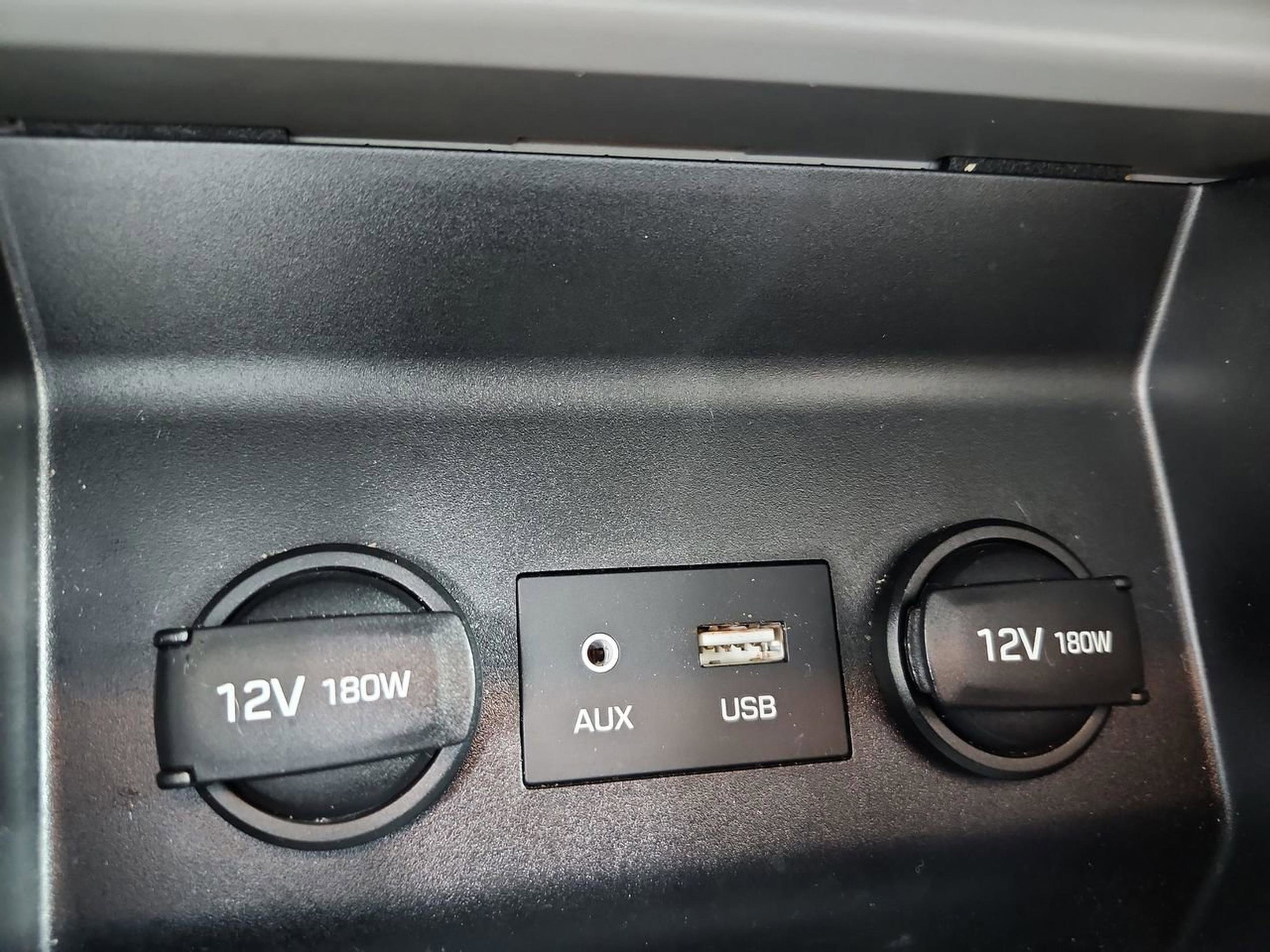 Used 2019 Hyundai Elantra SE FWD image 21