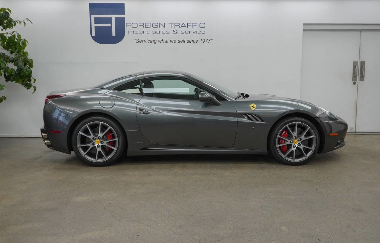 Used 2011 Ferrari California Base 2dr Convertible image 15