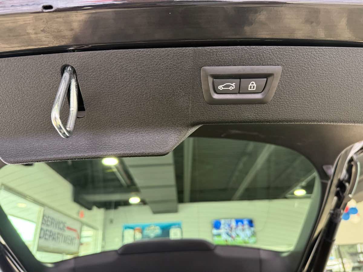 Used 2017 BMW X6 sDrive35i RWD image 29