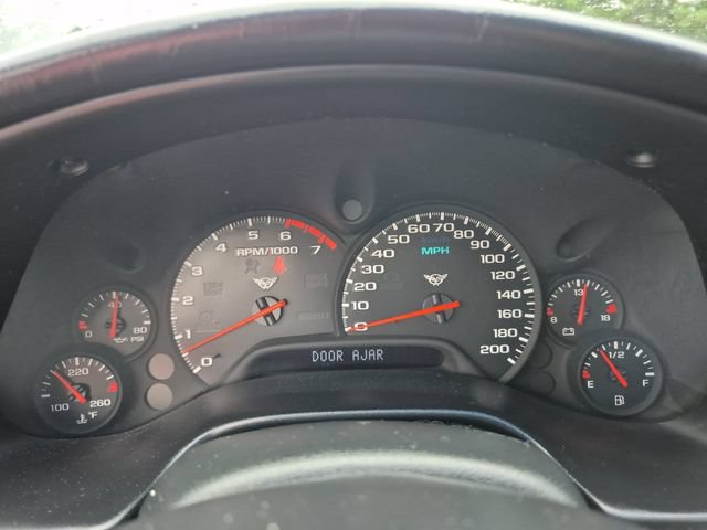Used 2004 Chevrolet Corvette Coupe RWD image 14