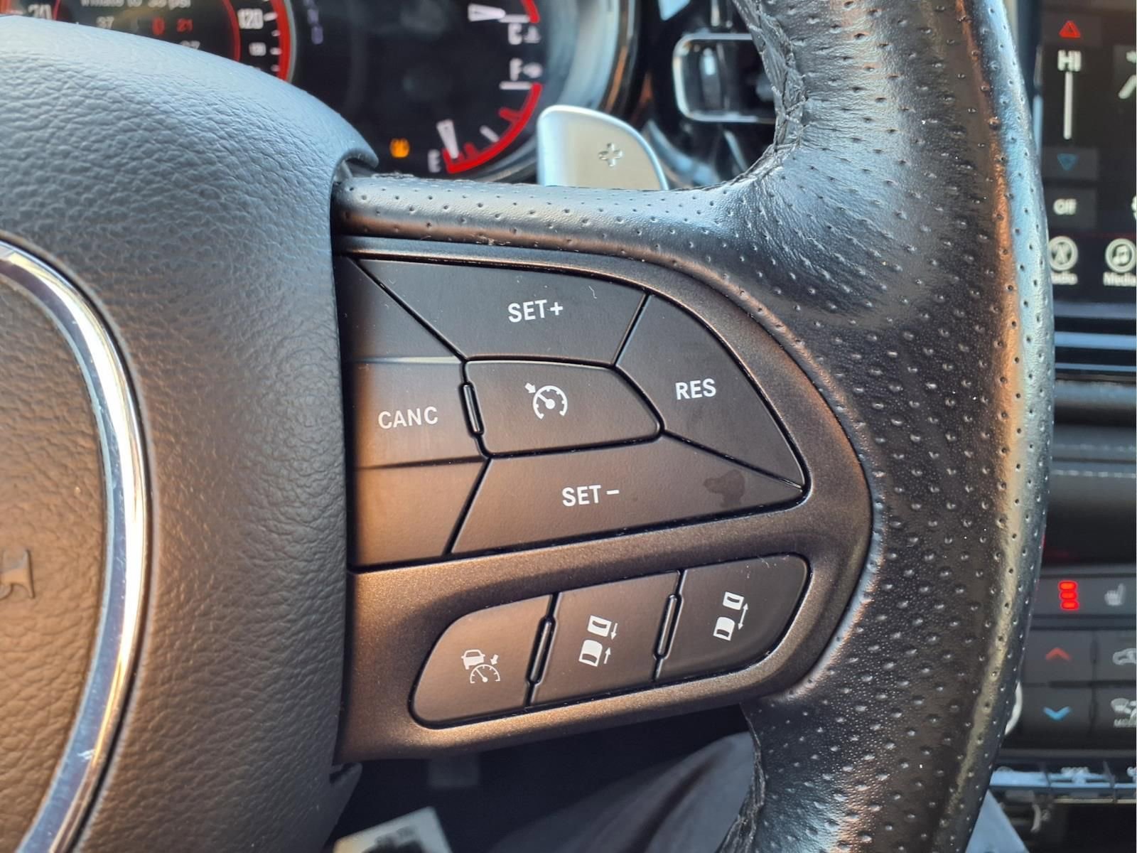 Used 2022 Dodge Durango GT image 13