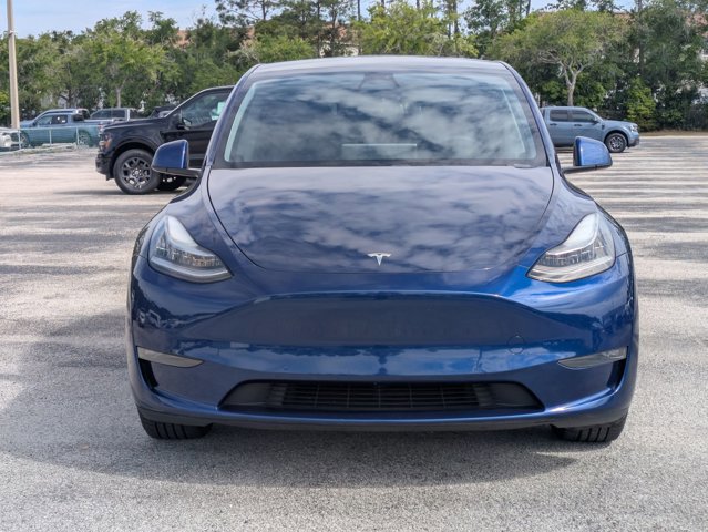 Used 2021 Tesla Model Y Long Range AWD/4WD image 2