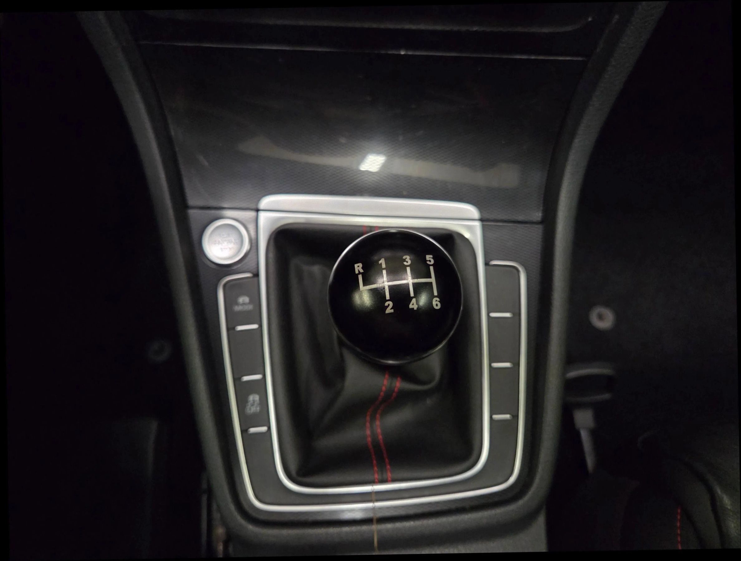 Used 2016 Volkswagen GTI Autobahn w/ Lighting Package (SEL) FWD image 26