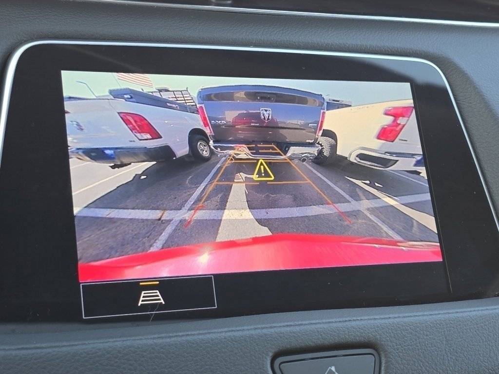 Used 2023 Cadillac XT4 Premium Luxury image 7