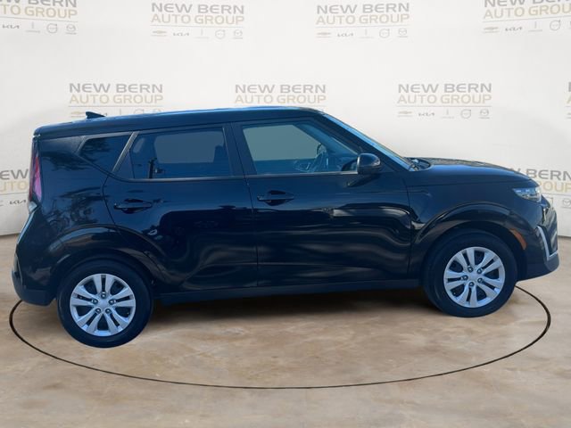 Used 2025 Kia Soul LX image 6