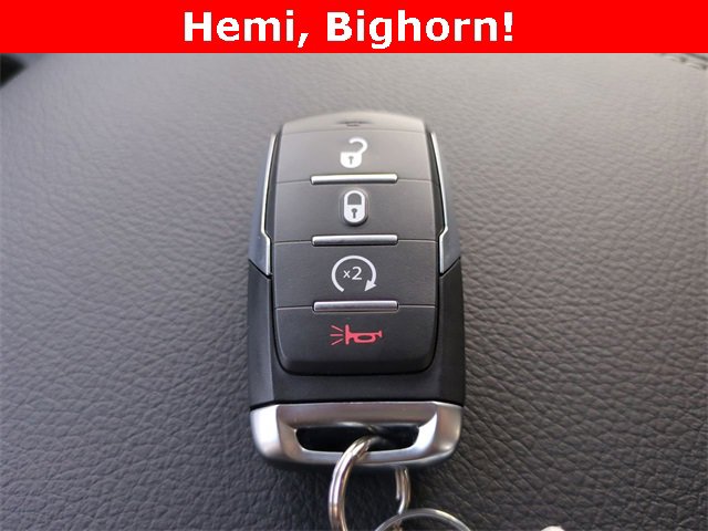 New 2026 RAM 1500 4x4 Crew Cab image 28