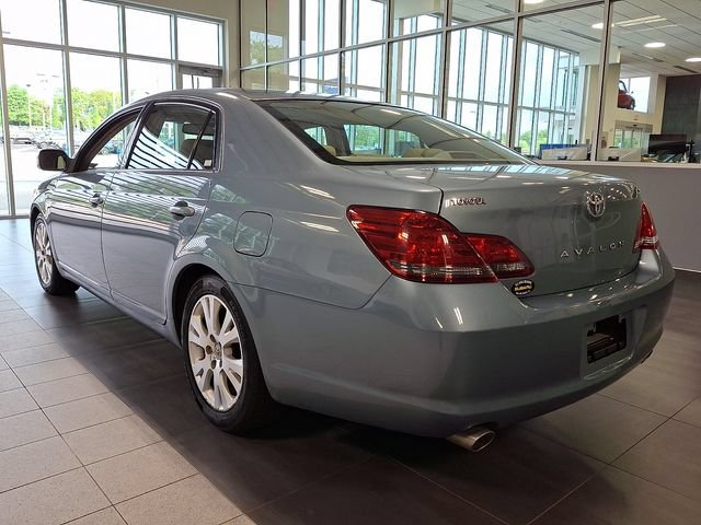 Used 2008 Toyota Avalon XLS FWD image 4